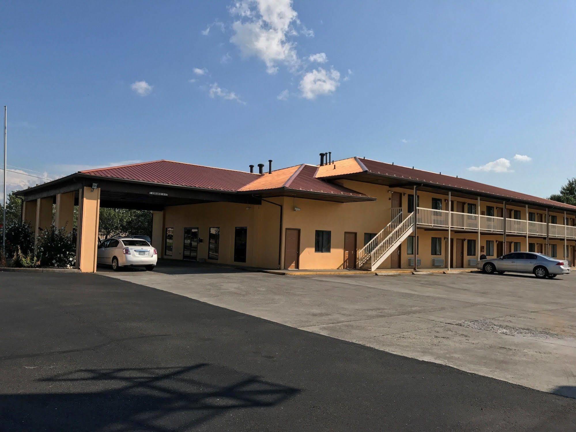 Motor Inns Of America Madisonville Екстер'єр фото