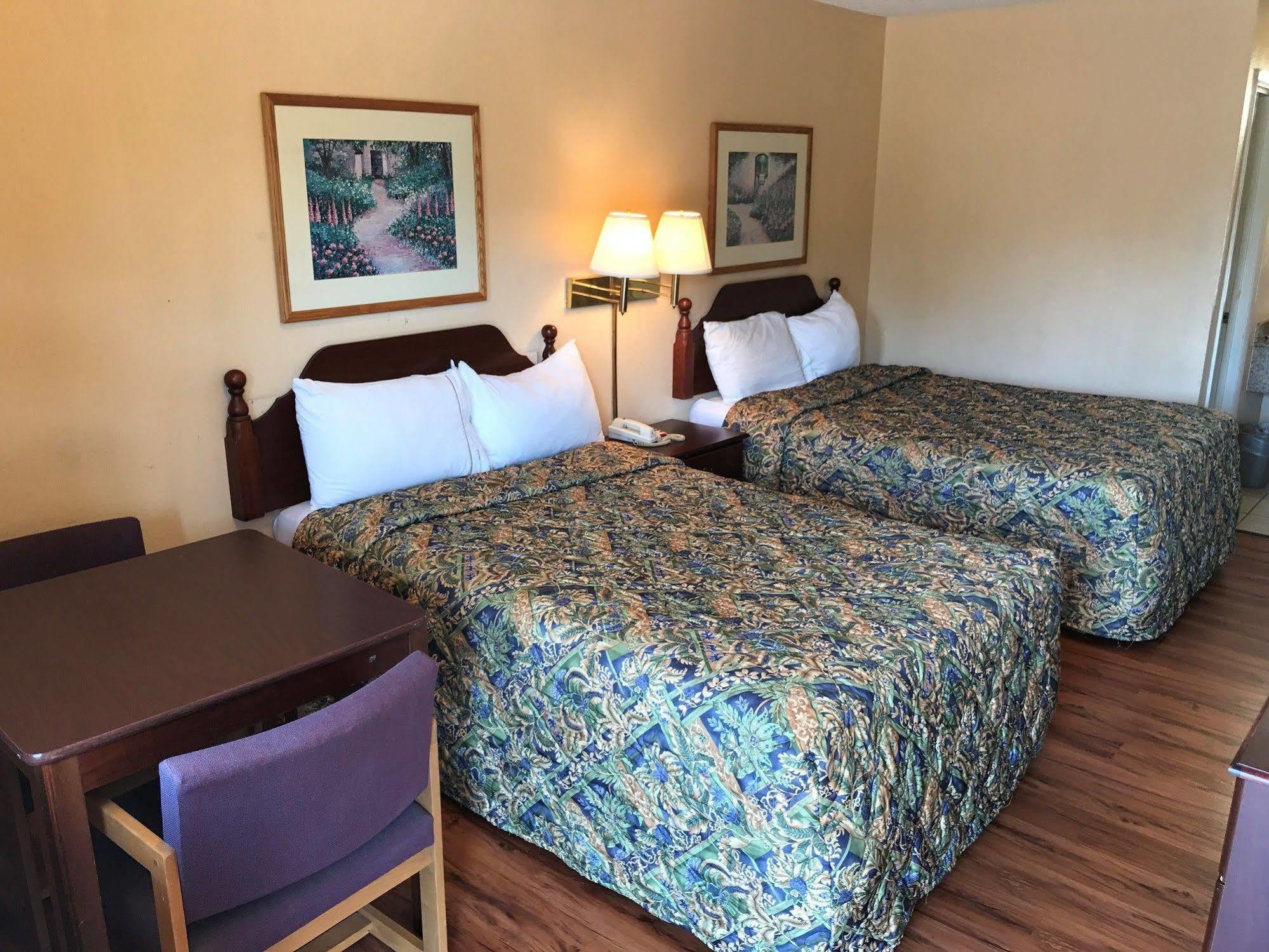 Motor Inns Of America Madisonville Екстер'єр фото