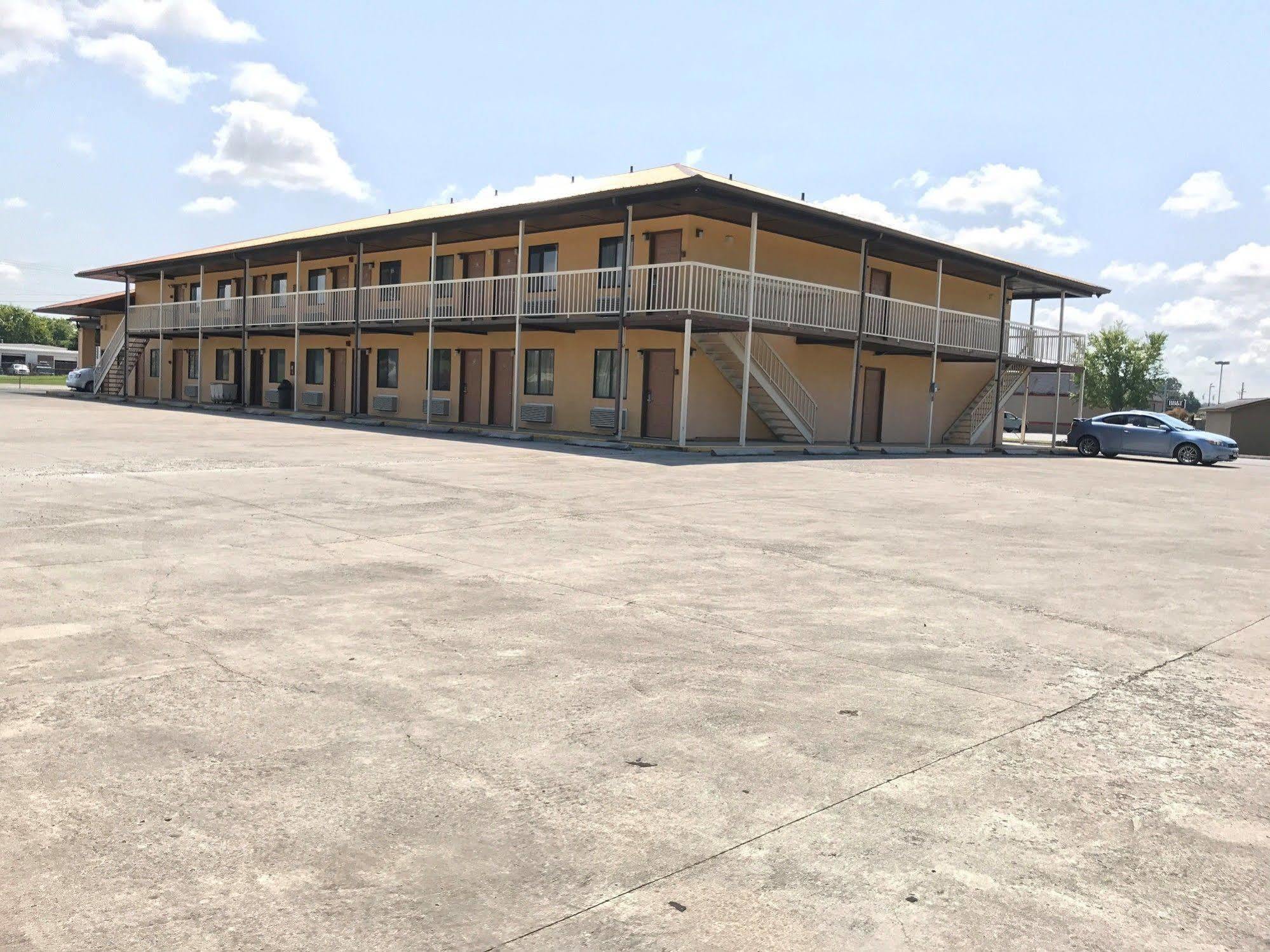 Motor Inns Of America Madisonville Екстер'єр фото